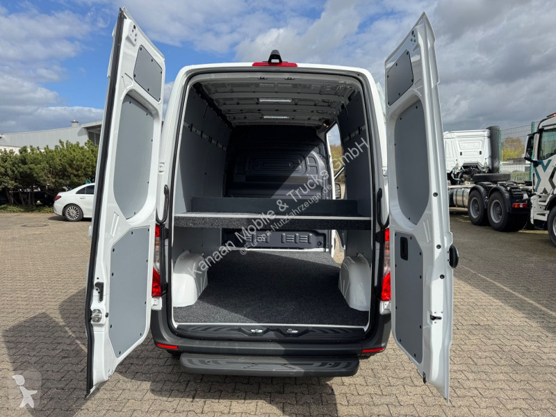 Bedrijfswagen Mercedes 211 CDI III Kasten L2...