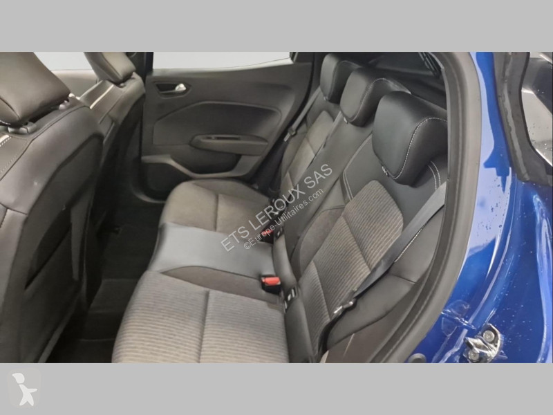 عربة نفعية Renault CLIO V