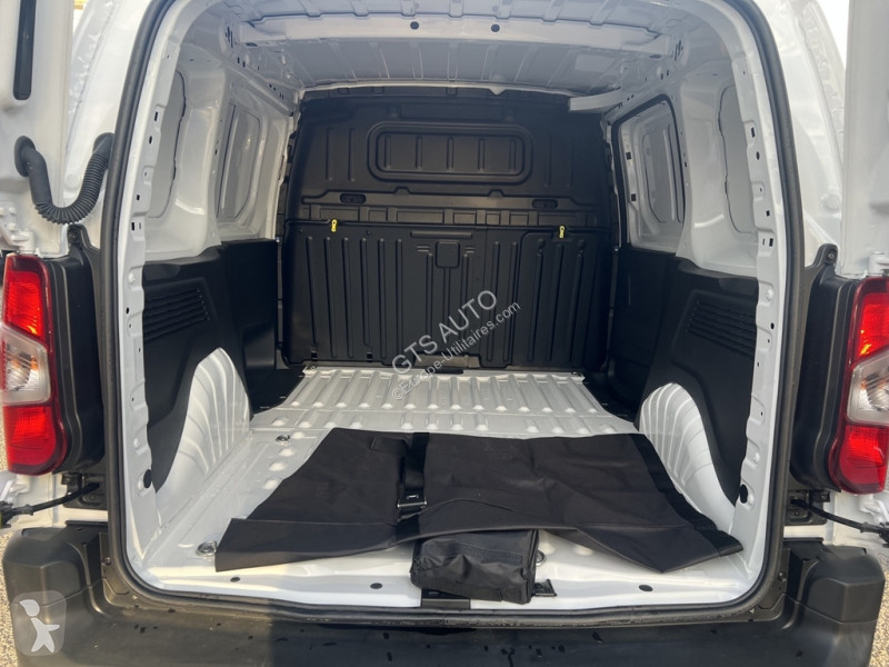 Véhicule utilitaire Citroën BERLINGO VAN M...