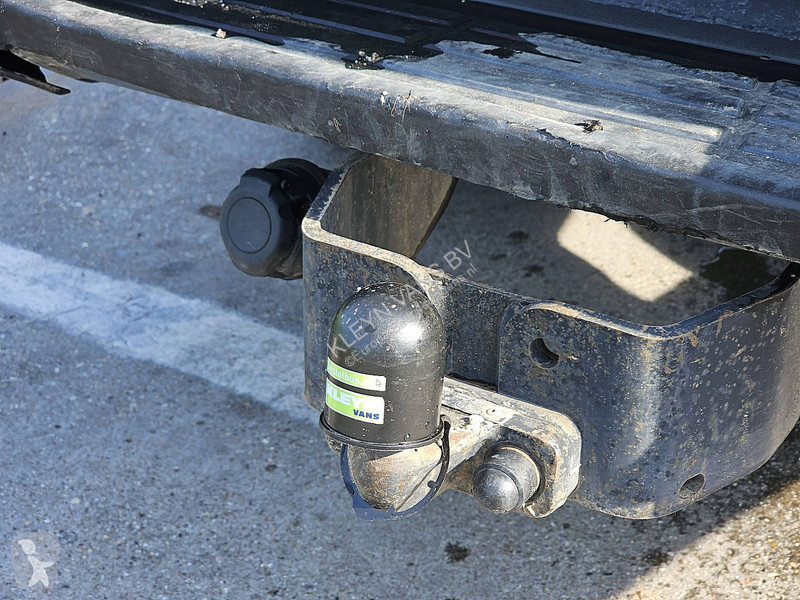 عربة نفعية Toyota 2.4 4x4 Airco NAP Pickup Hilux