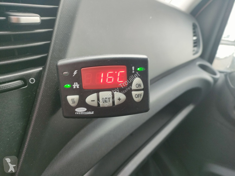 Véhicule utilitaire Iveco FRIGO 12M3 160 CV...
