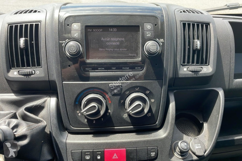 Véhicule utilitaire Peugeot  BOXER FOURGON
