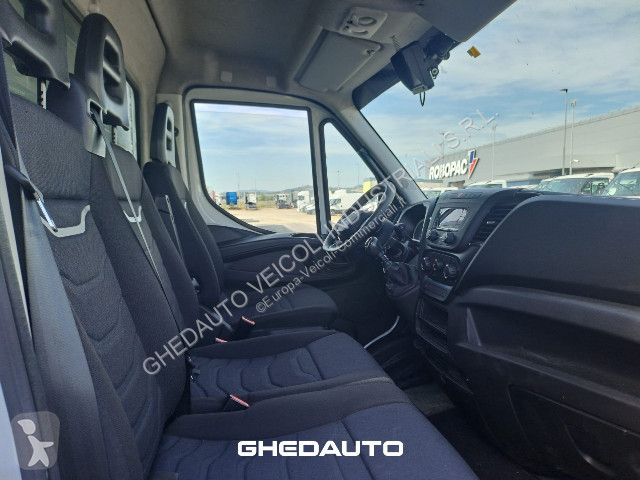 عربة نفعية Iveco Daily 35C16 - 35C16H