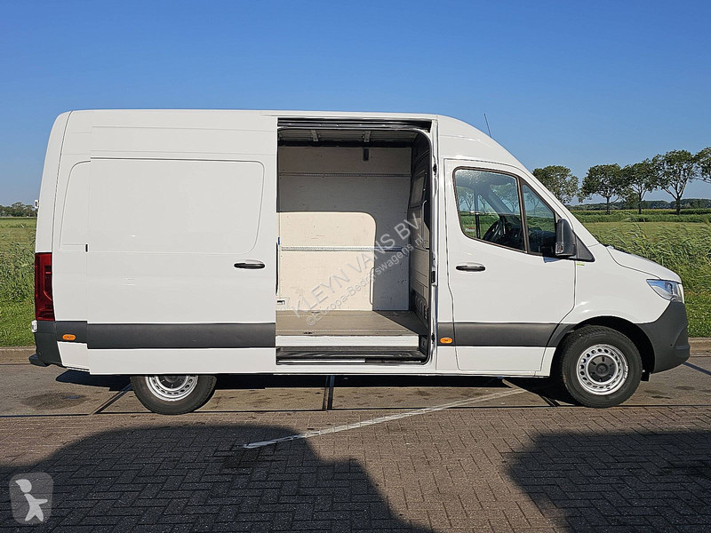 عربة نفعية Mercedes 317 L2H2 RWD Automaat