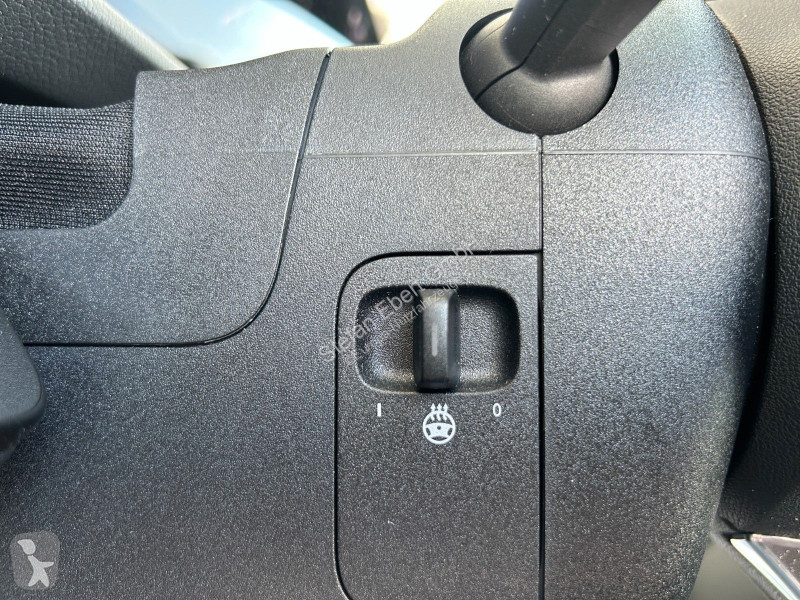 Véhicule utilitaire Mercedes B 180...