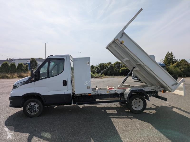 Véhicule utilitaire Iveco CCb 35C16H3.0...