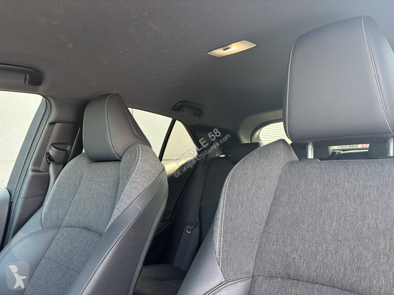 عربة نفعية Toyota Corolla Hybride 140ch