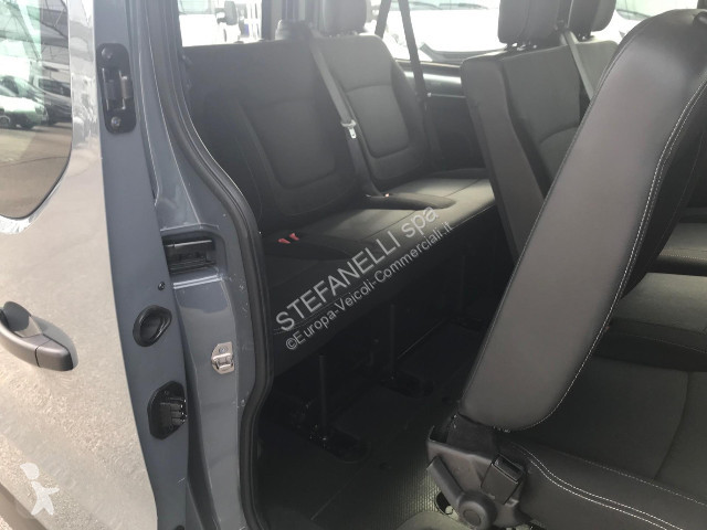 Veicolo commerciale Nissan Primastar bus 2.0...
