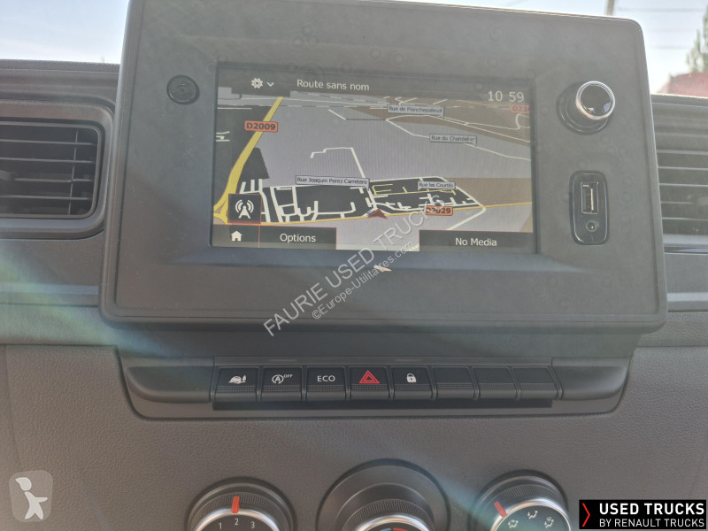 عربة نفعية Renault