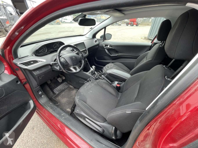 Véhicule utilitaire Peugeot