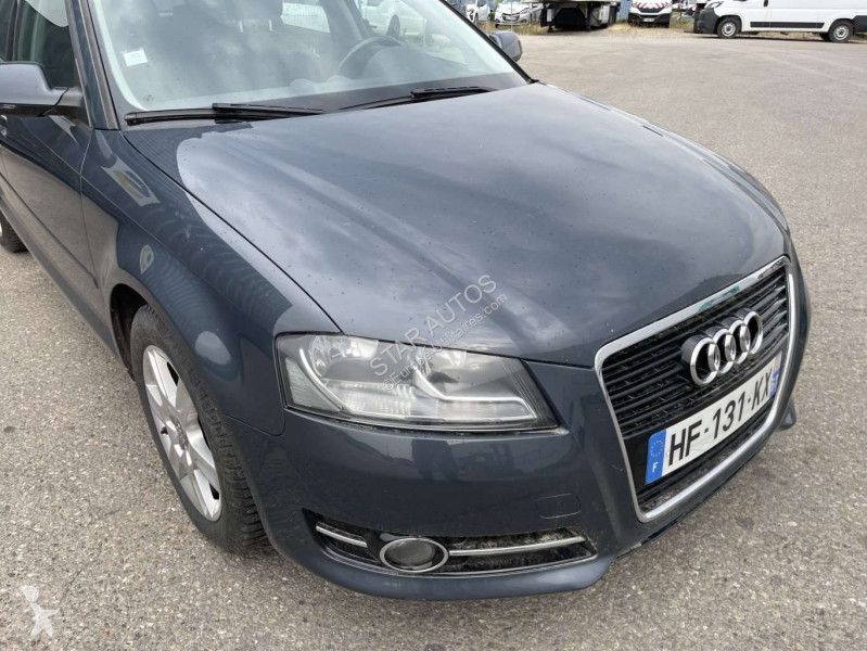 عربة نفعية Audi