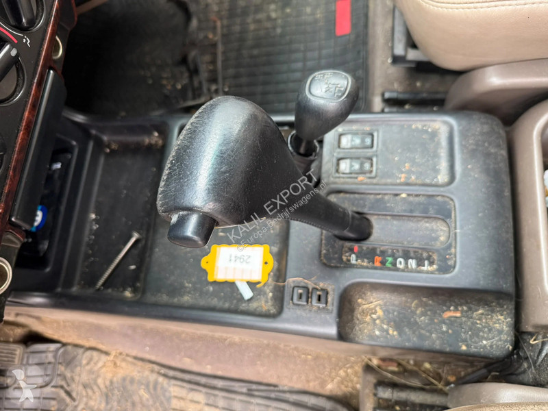 Toyota 4x4 4DW - 5 Seats - Automatic Gearbox -...