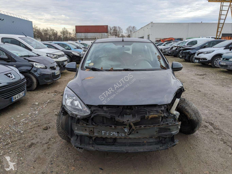 Samochód dostawczy Mazda