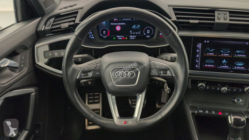 Audi Q3 Transporter