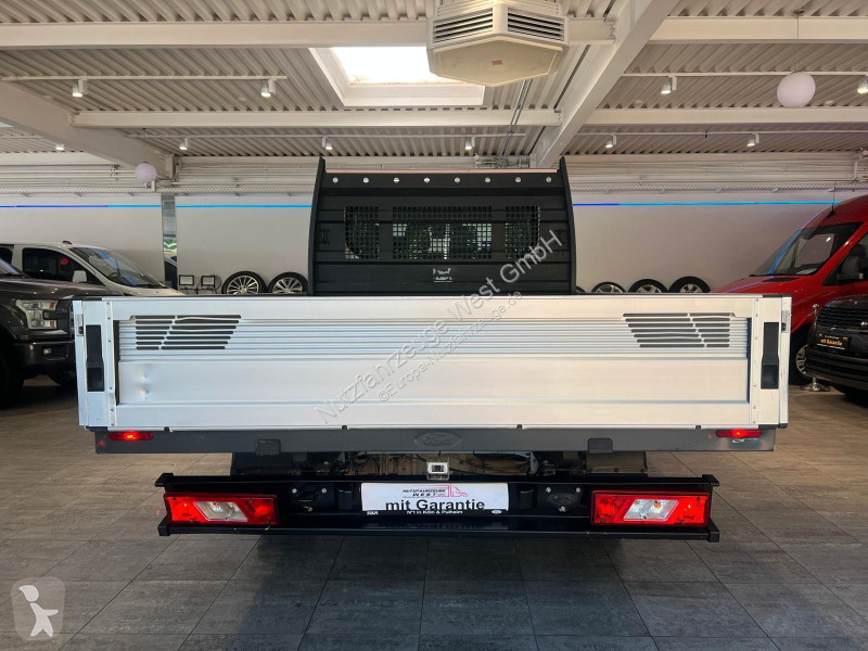 عربة نفعية Ford TDI Maxi DoKa...