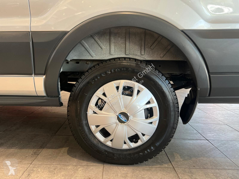 عربة نفعية Ford...