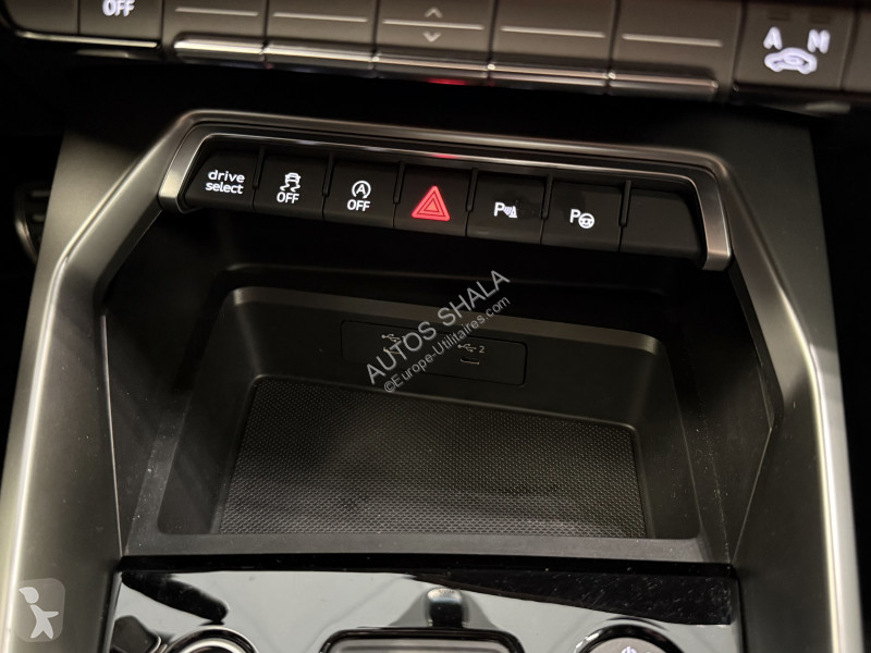 Véhicule utilitaire Audi A3 SPORTBACK / A...