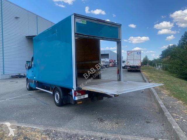 Furgoneta Mercedes