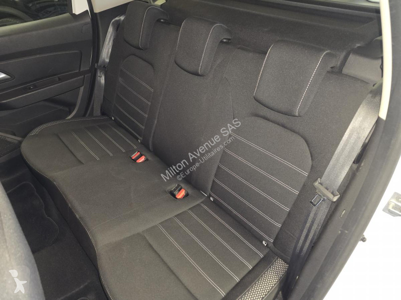 Samochód dostawczy Dacia DUSTER 1.5 Blue dCi -...