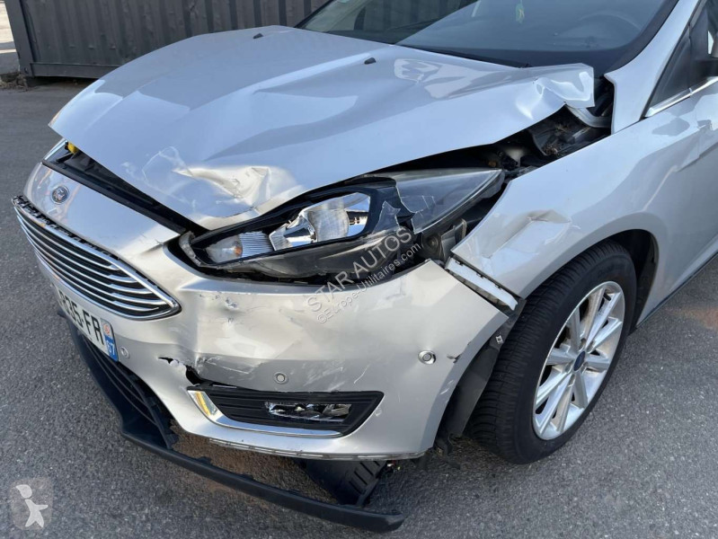 Véhicule utilitaire Ford