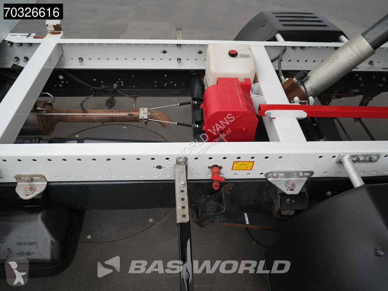 Bedrijfswagen Iveco 35C16 3.0L Kipper met Kist...