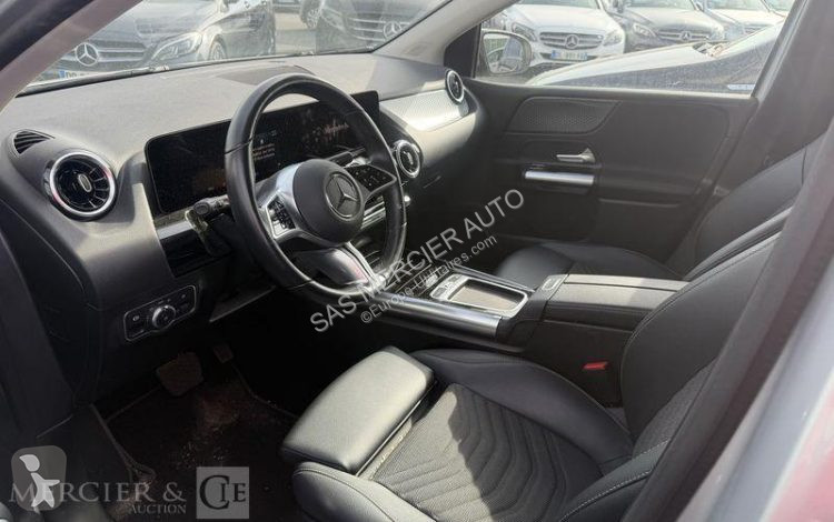 Furgoneta Mercedes