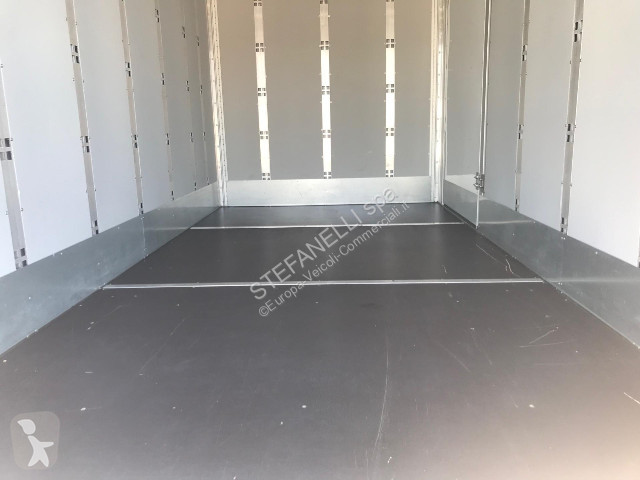 عربة نفعية Citroën Jumper 35 L4 2.2 bluehdi...