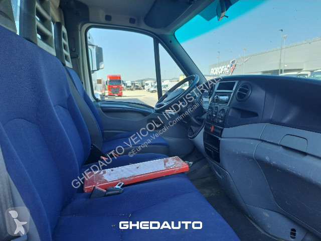 عربة نفعية Iveco Daily 35C15 - CASSONE + GRU