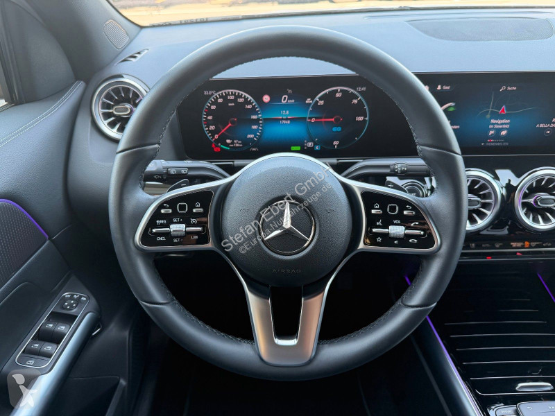 Mercedes EQA 300 4M...