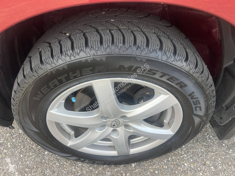 Samochód dostawczy Subaru Phase2 2.0 D 16V 4WD...