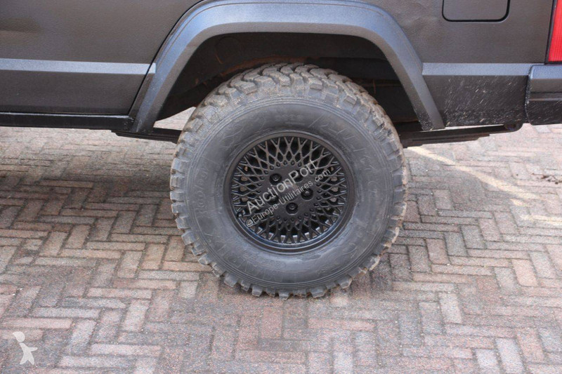 عربة نفعية Jeep Limited