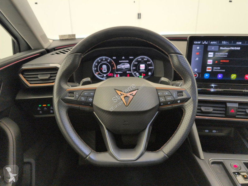 Véhicule utilitaire Cupra  LEON