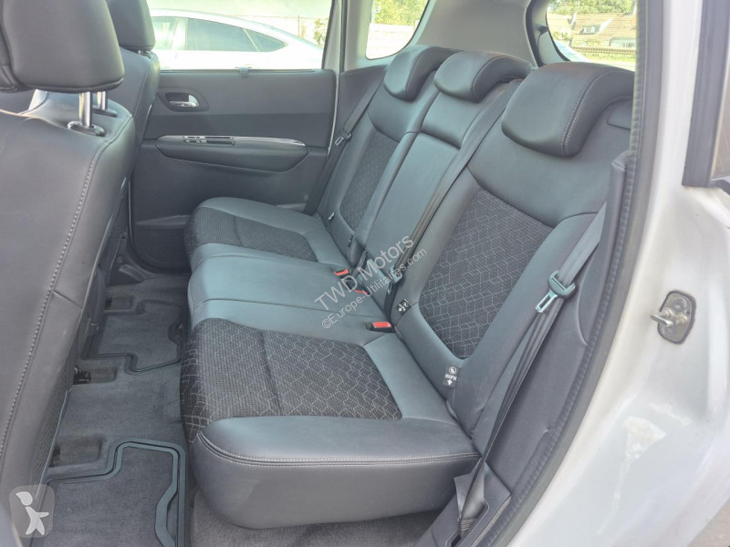 Peugeot 3008 1.6 HDi  - 115  Allure Transporter