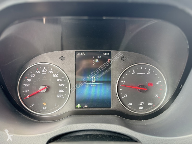عربة نفعية Mercedes 319 CDI Fourgon Standard...