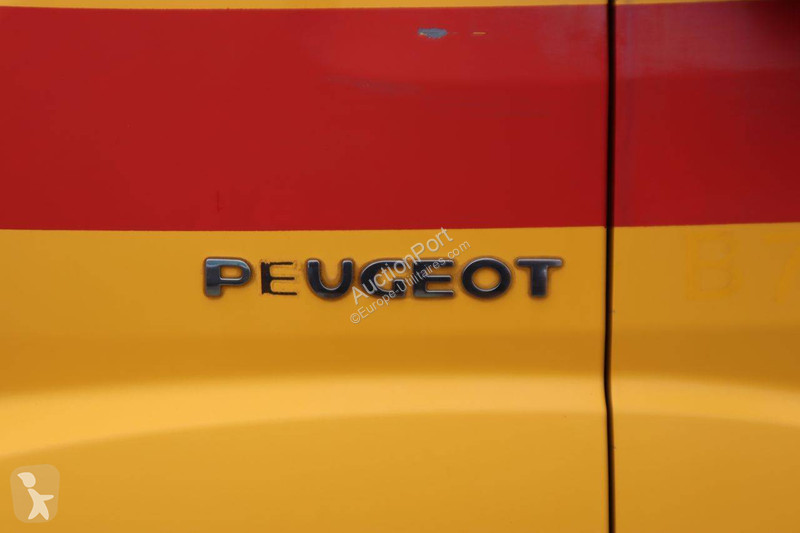 Véhicule utilitaire Peugeot