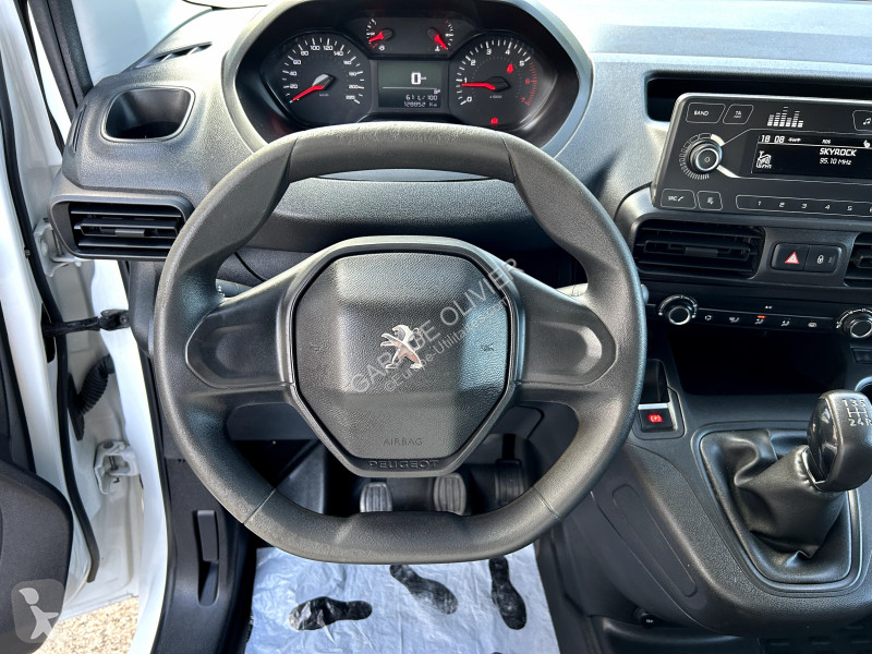 Furgoneta Peugeot Standard 1000KG Bluehdi 100...