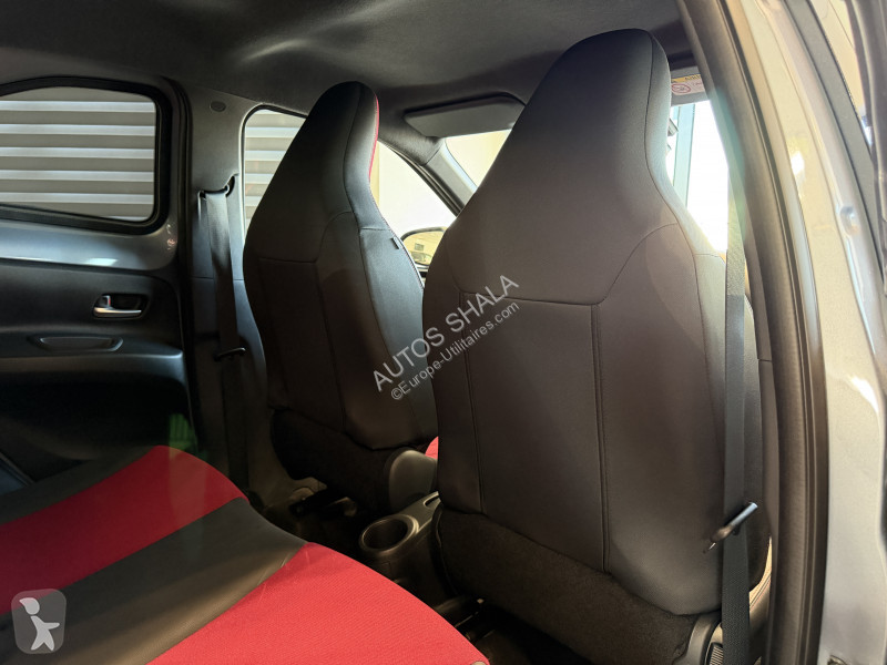 عربة نفعية Toyota AYGO X 1.0 VVT-I 72CH...