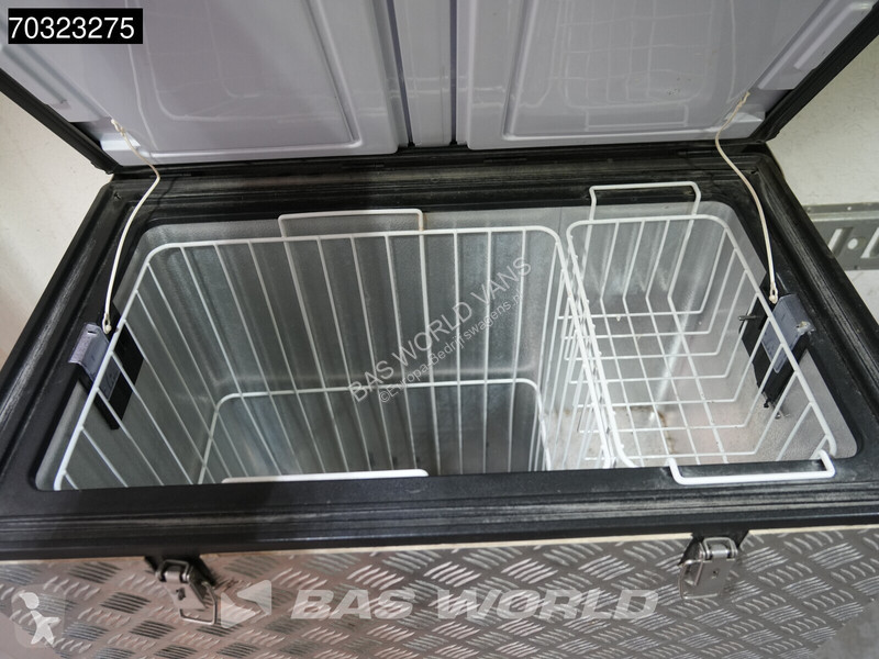 Furgoneta Renault Koelwagen L2H2 Carrier...