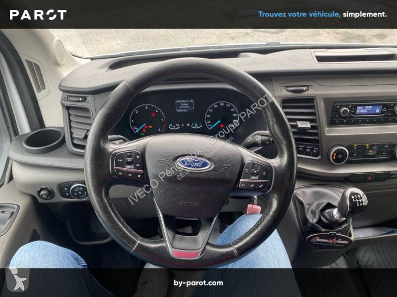 Véhicule utilitaire Ford