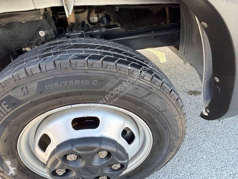 Samochód dostawczy Iveco