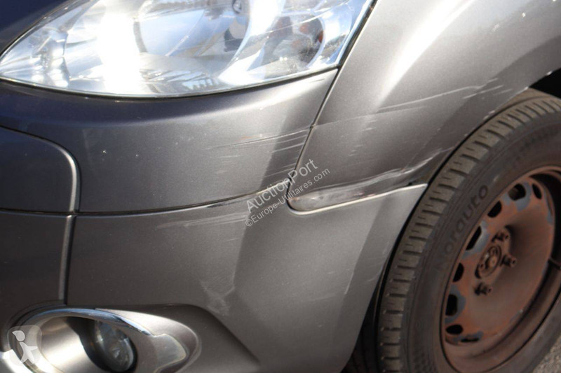 Véhicule utilitaire Peugeot