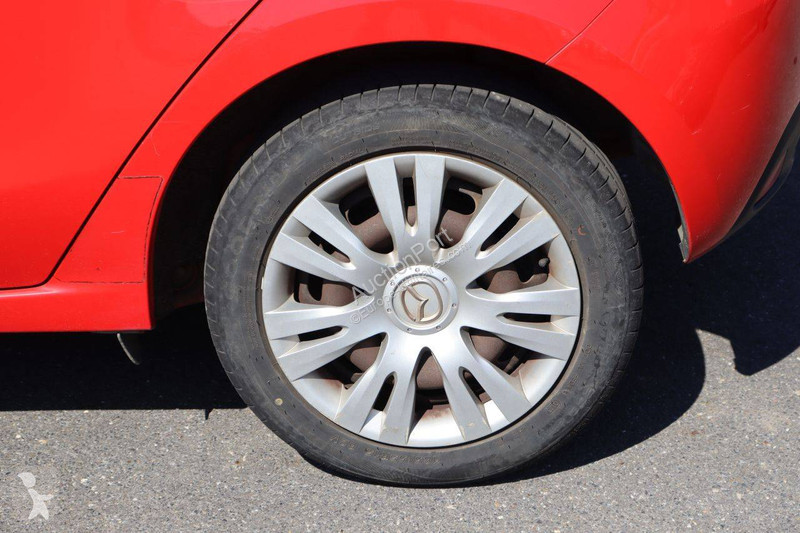 Samochód dostawczy Mazda  2