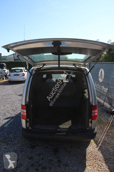 Furgoneta Volkswagen Kombi Maxi