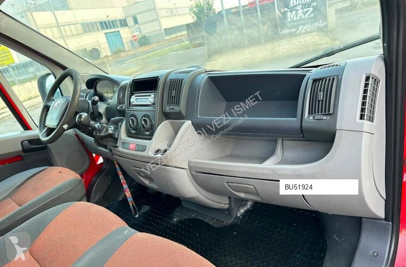 Véhicule utilitaire Fiat ducato ribaltabile