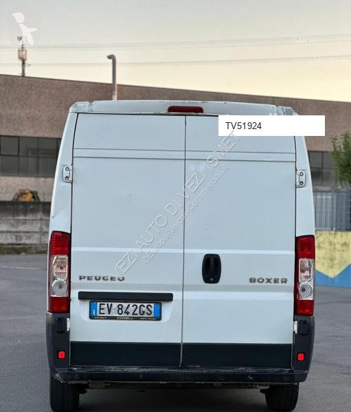 Furgoneta Peugeot boxer tetto alto passo medio