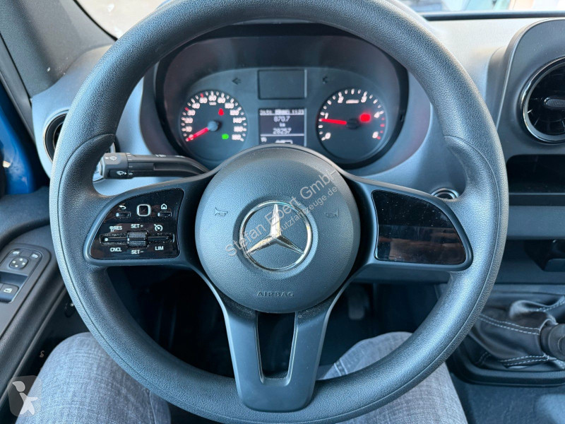 عربة نفعية Mercedes 215 CDI DoKa Klima AHK