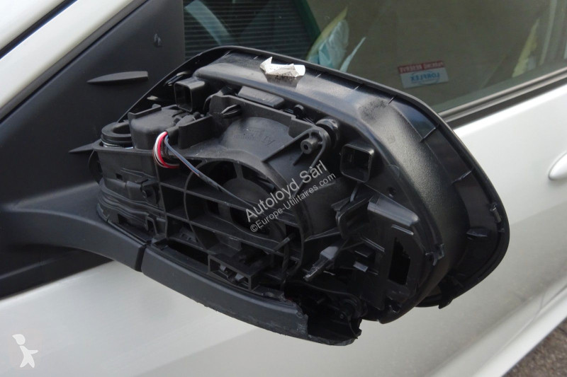 Furgoneta Toyota YARIS 1,5 VVTI HYBRID 92 BVA