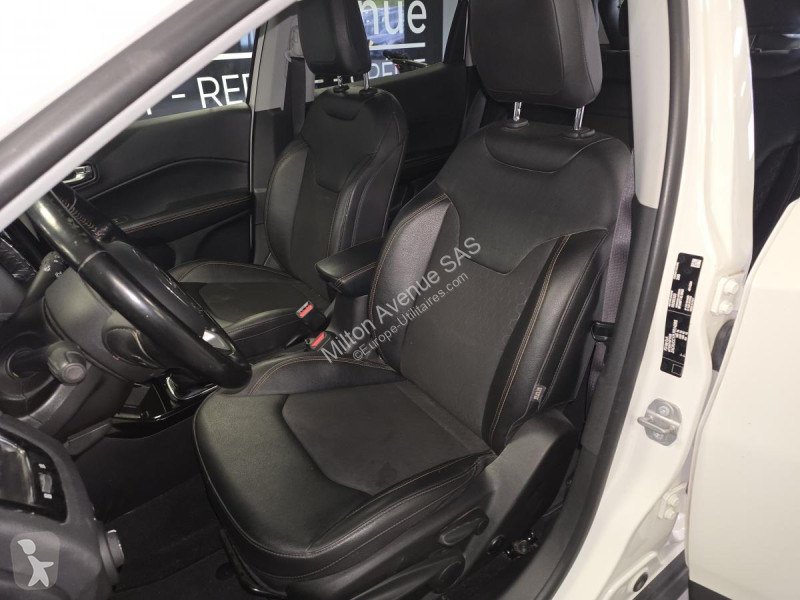 Véhicule utilitaire Jeep 1.3 GSE T4 130 4x2...