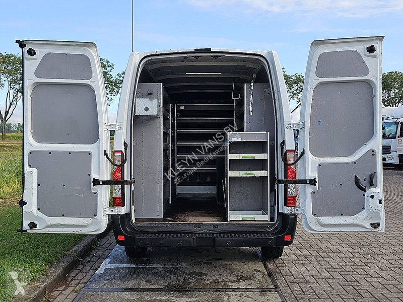 Renault T35 ac camera EURO6 van