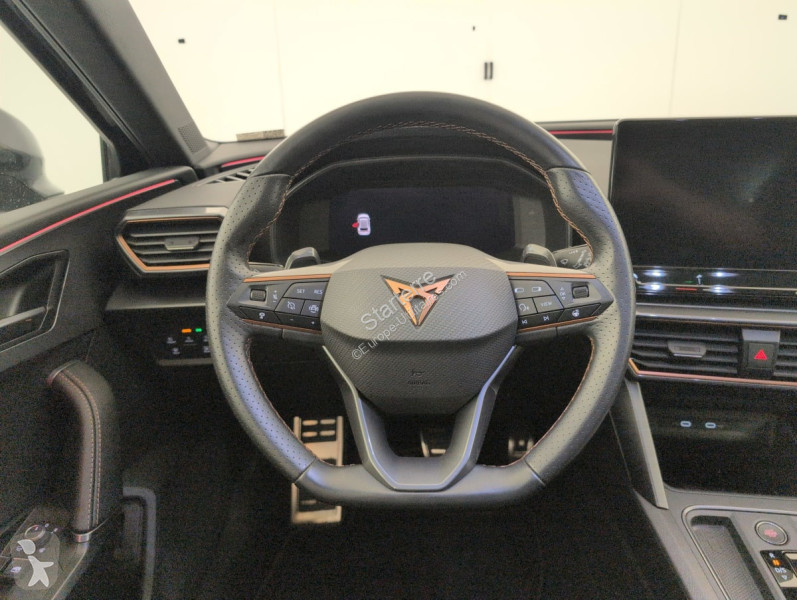 Véhicule utilitaire Cupra  LEON